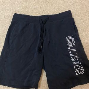 Black Hollister Men's shorts medium